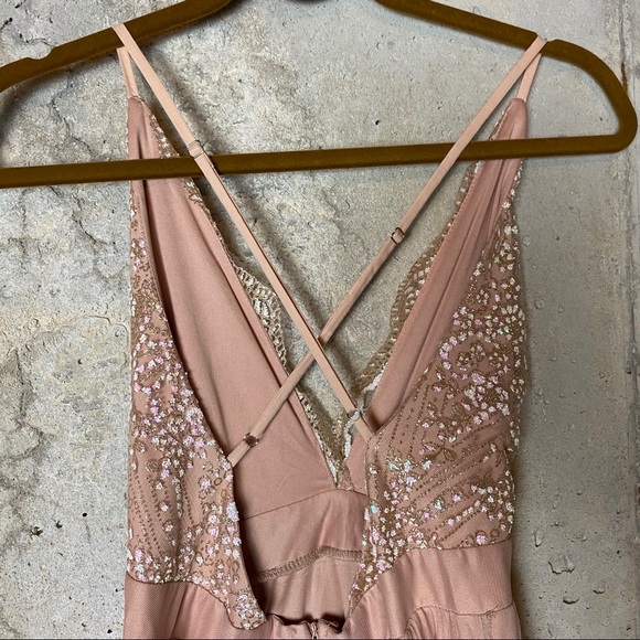 Luxxel blush pink v neck glitter tulle maxi dress - Picture 7 of 9
